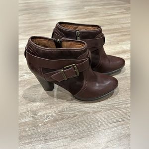 Women’s Clark’s booties